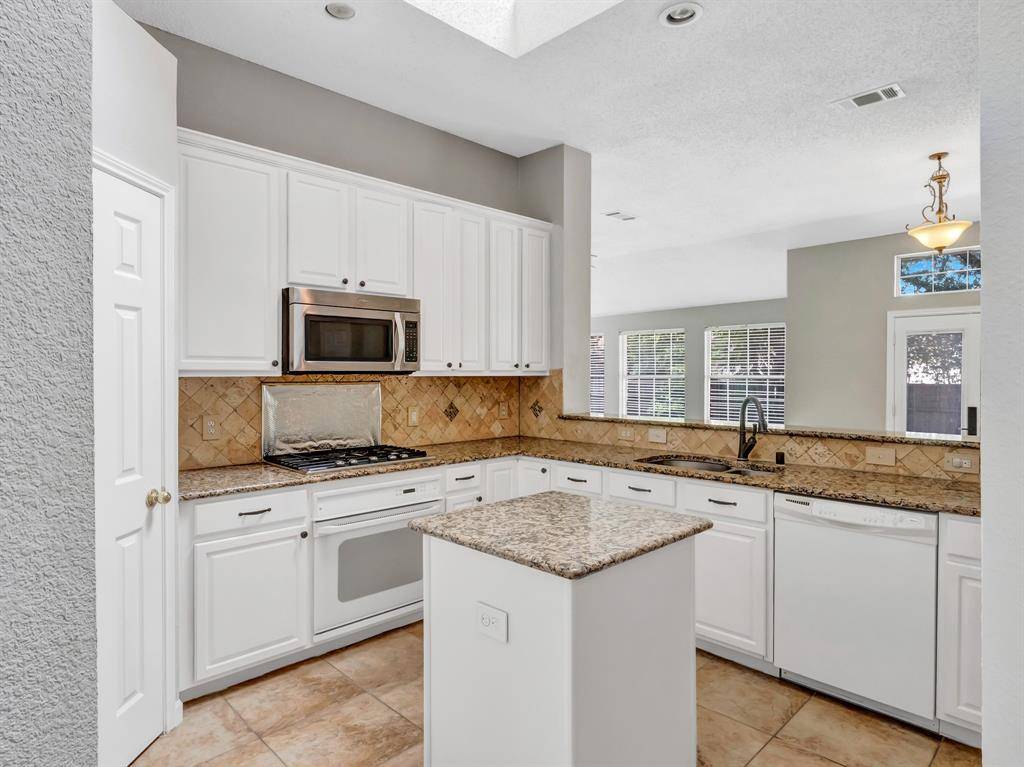 10300 Ashmont Drive, Frisco, TX 75035