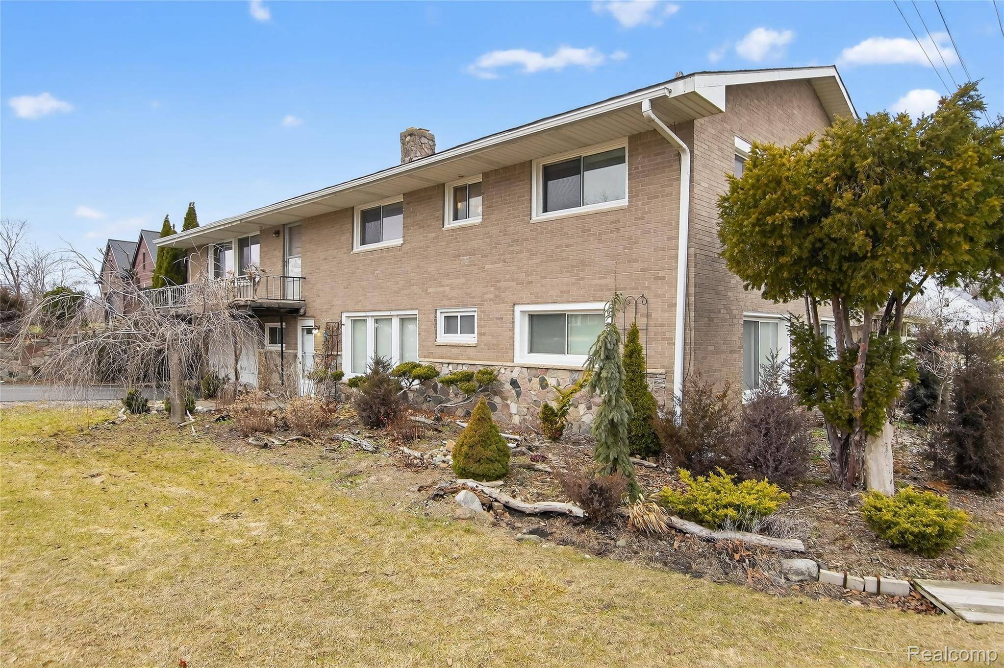 7975 Bendix RD, Genoa Township, MI 48114