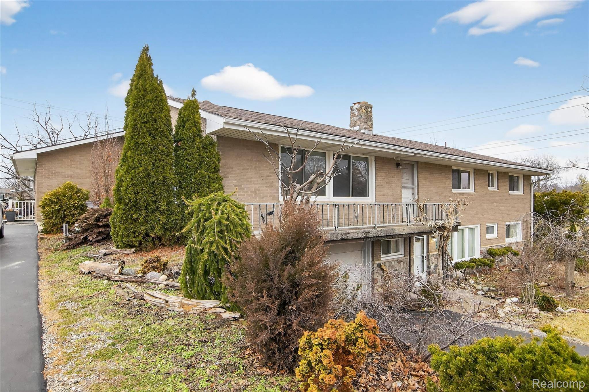 7975 Bendix RD, Genoa Township, MI 48114