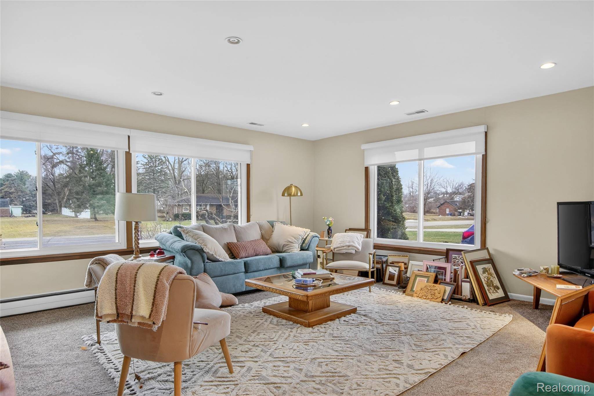 7975 Bendix RD, Genoa Township, MI 48114