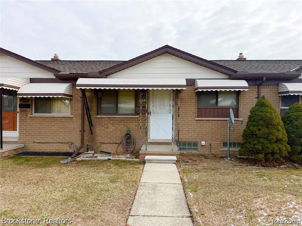 8401 18 Mile RD #196, Sterling Heights, MI 48313