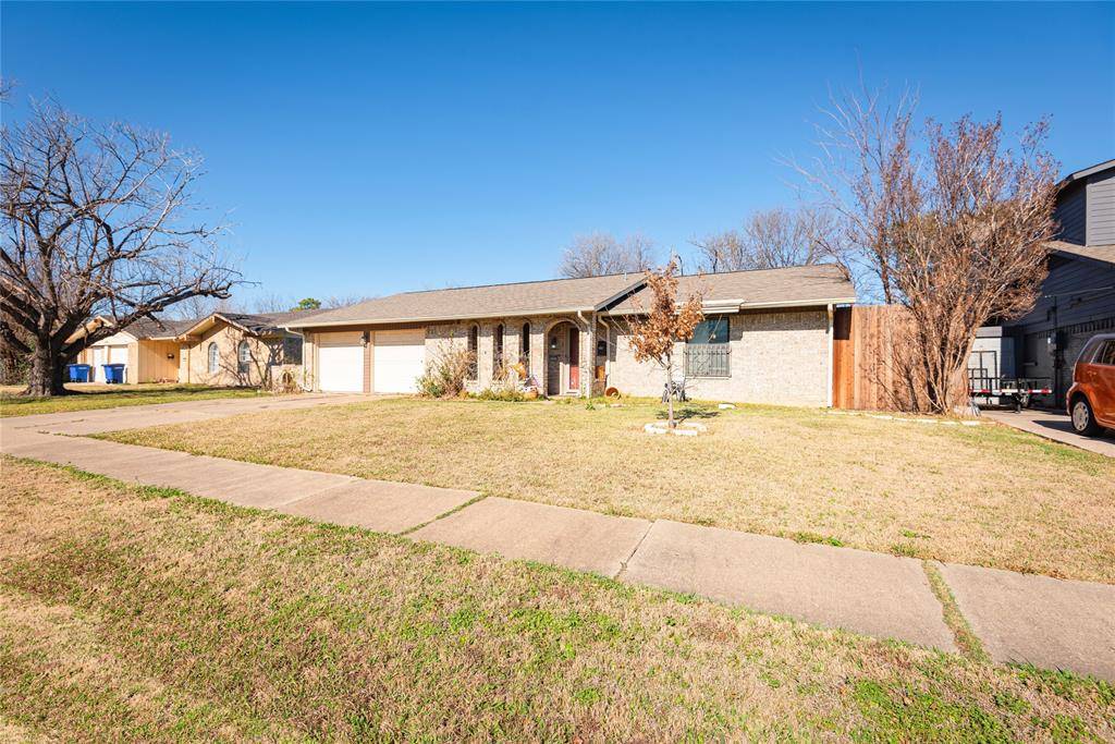 2005 Inverness Drive, Carrollton, TX 75007