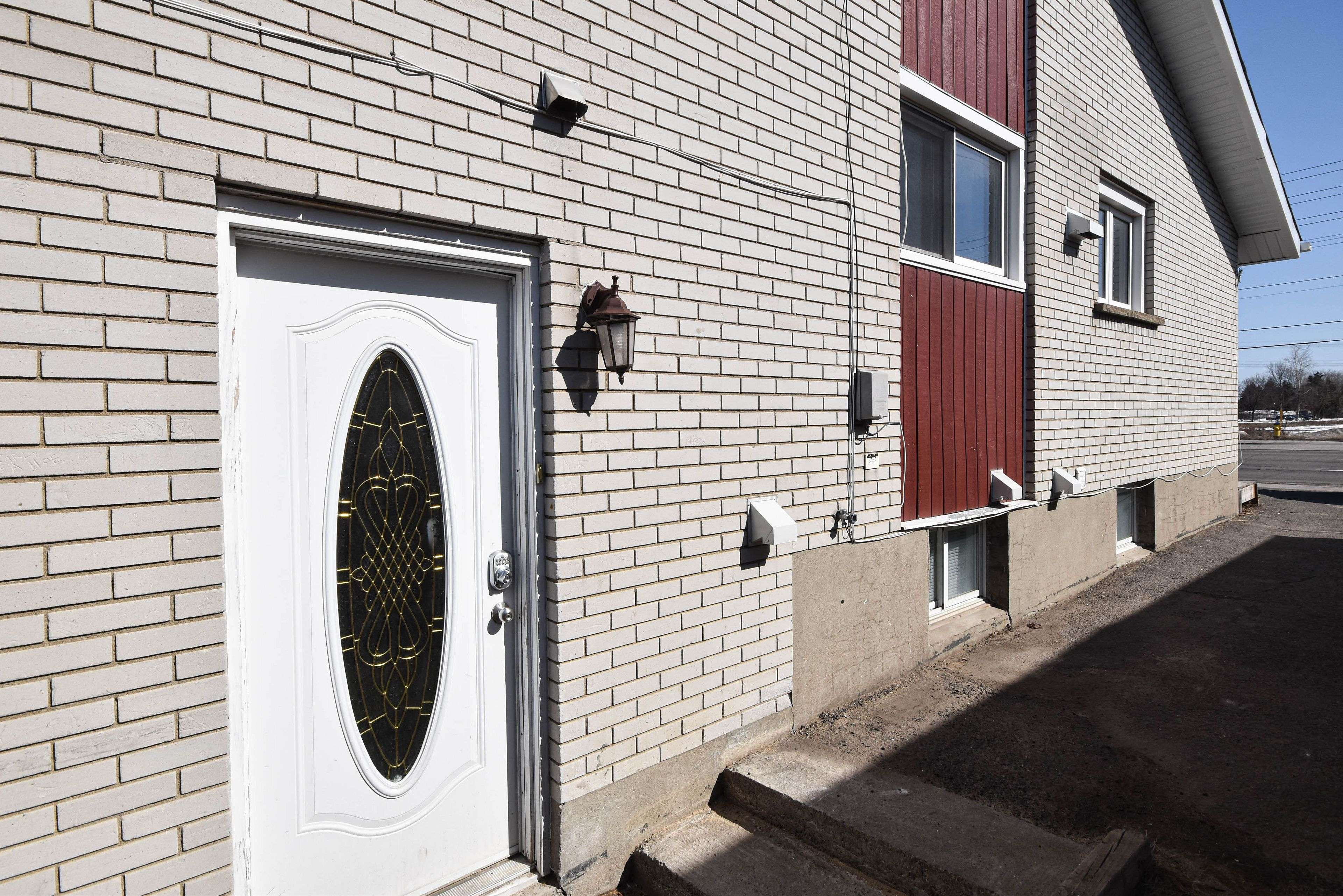 1847 Walkley RD, Alta Vista And Area, ON K1H 6X9