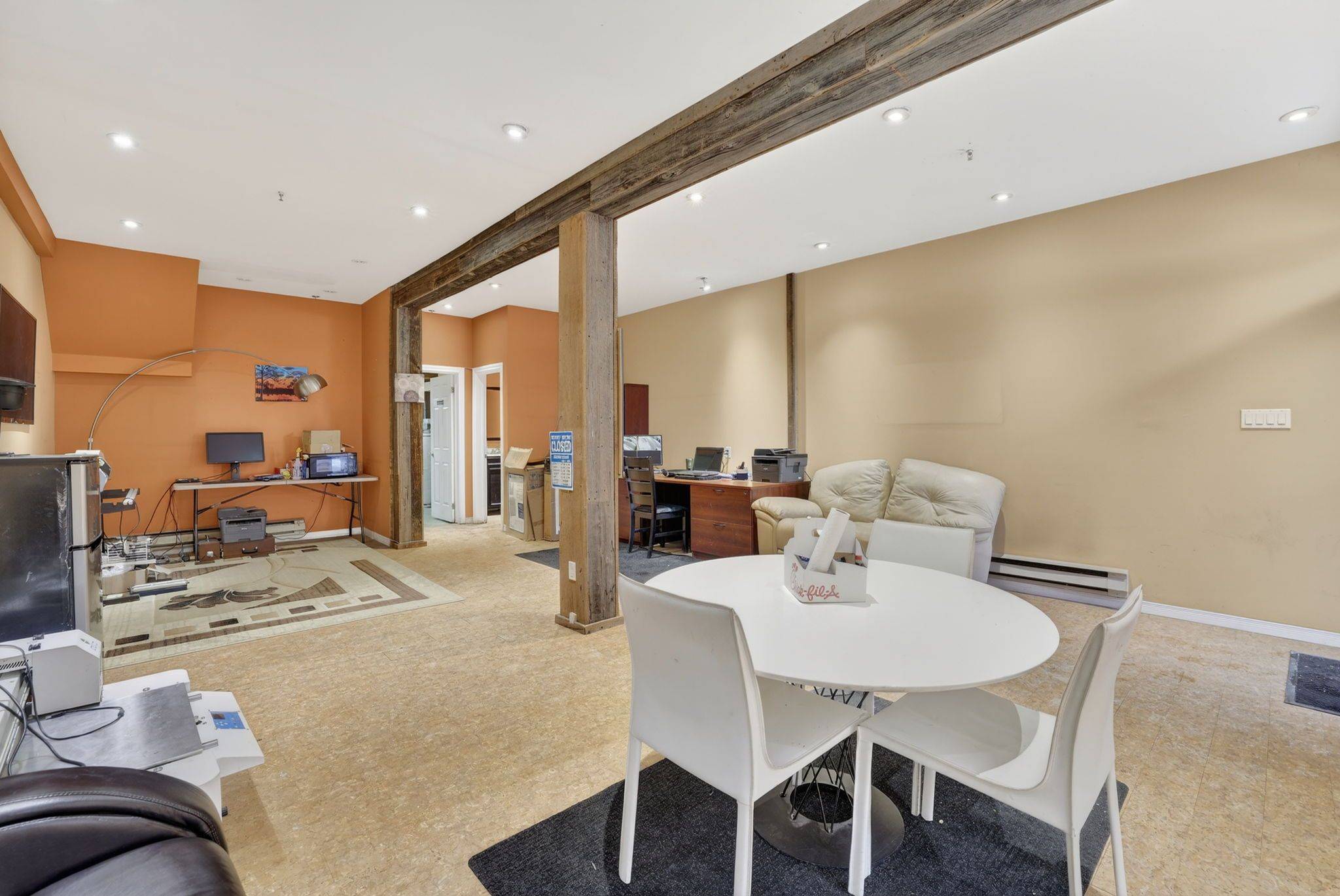 665 Millway AVE #11, Vaughan, ON L4K 3T8