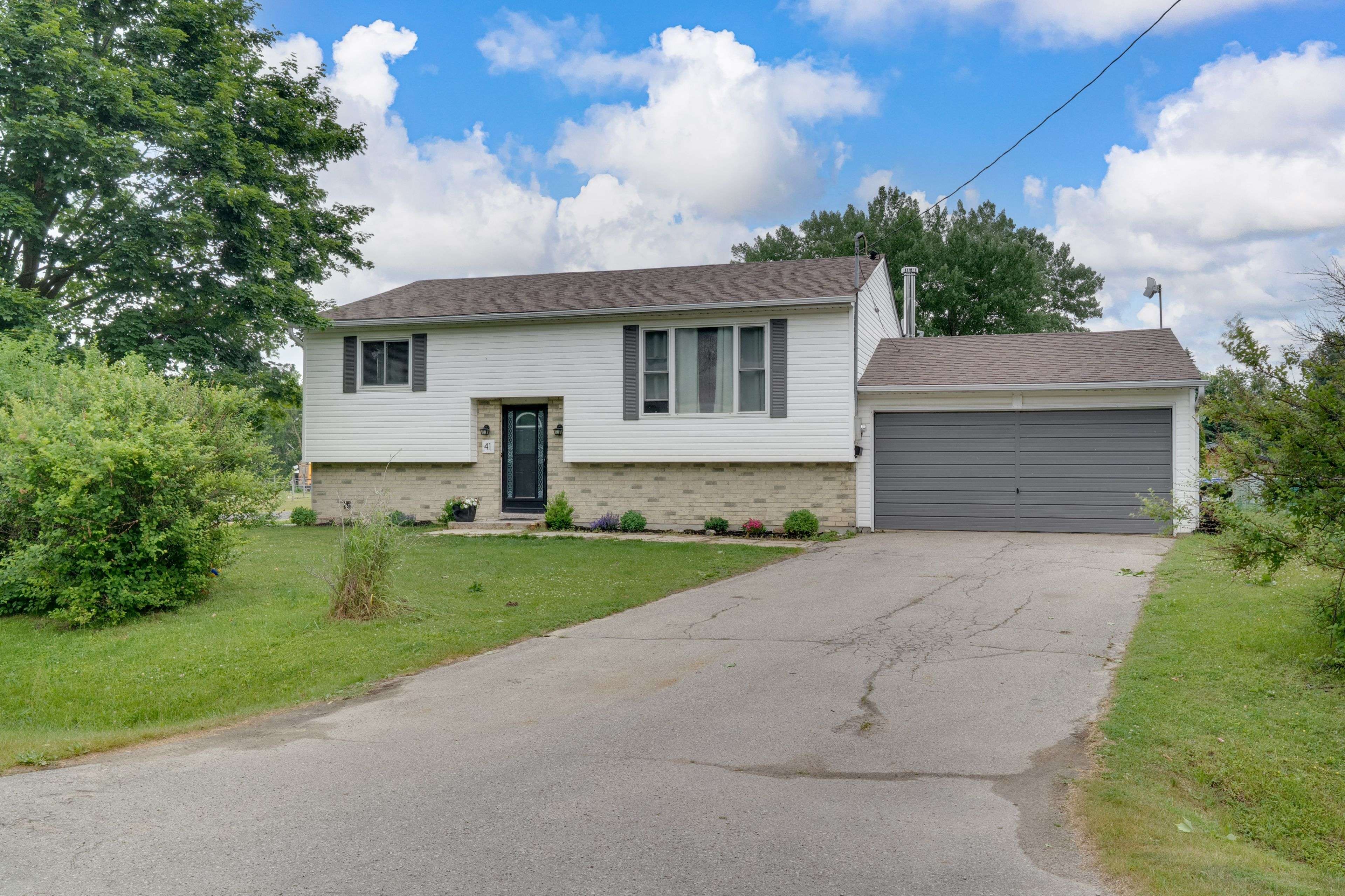 41 Market ST #Basement, Adjala-tosorontio, ON L0M 1M0