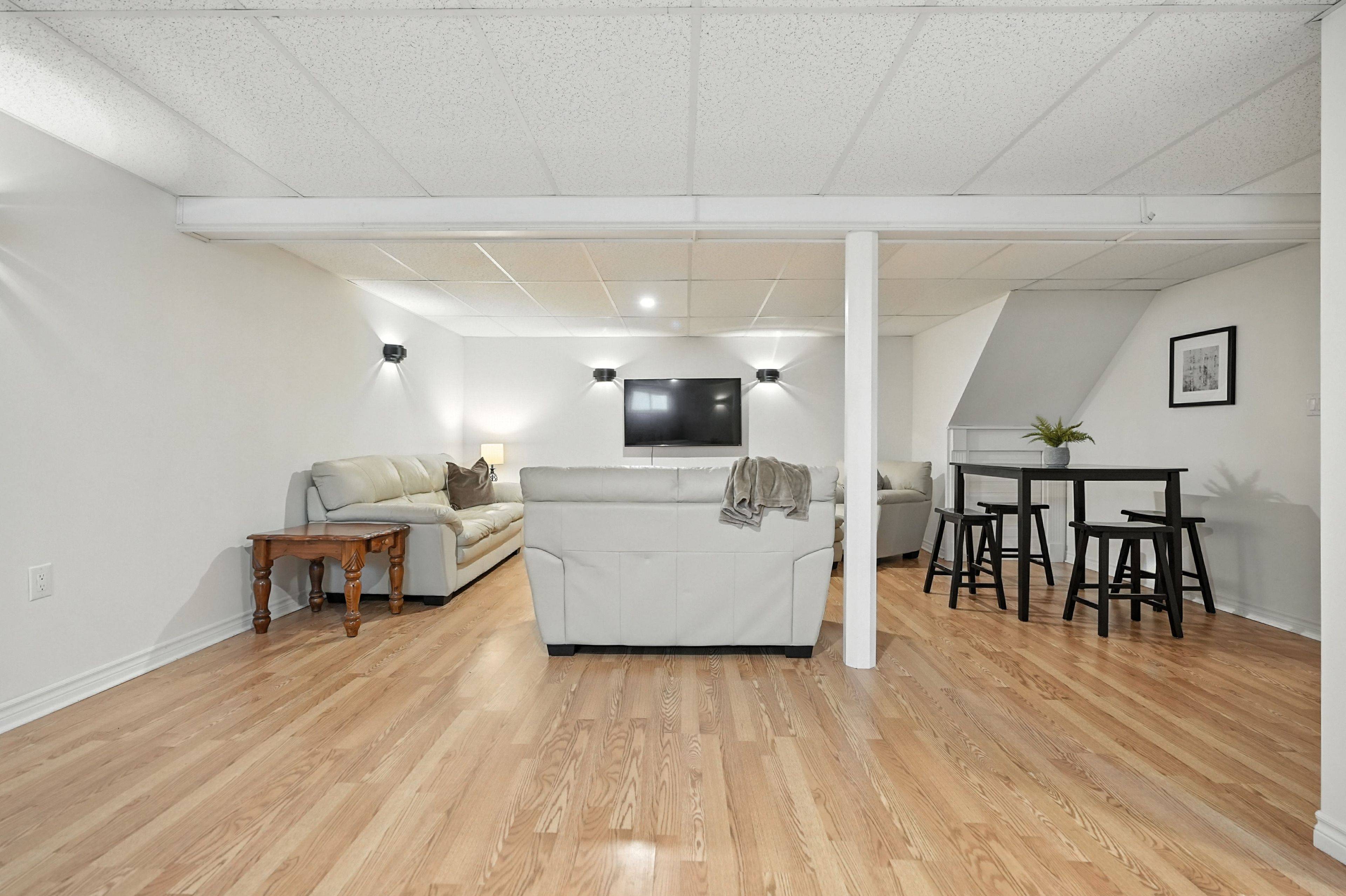 41 Market ST #Basement, Adjala-tosorontio, ON L0M 1M0