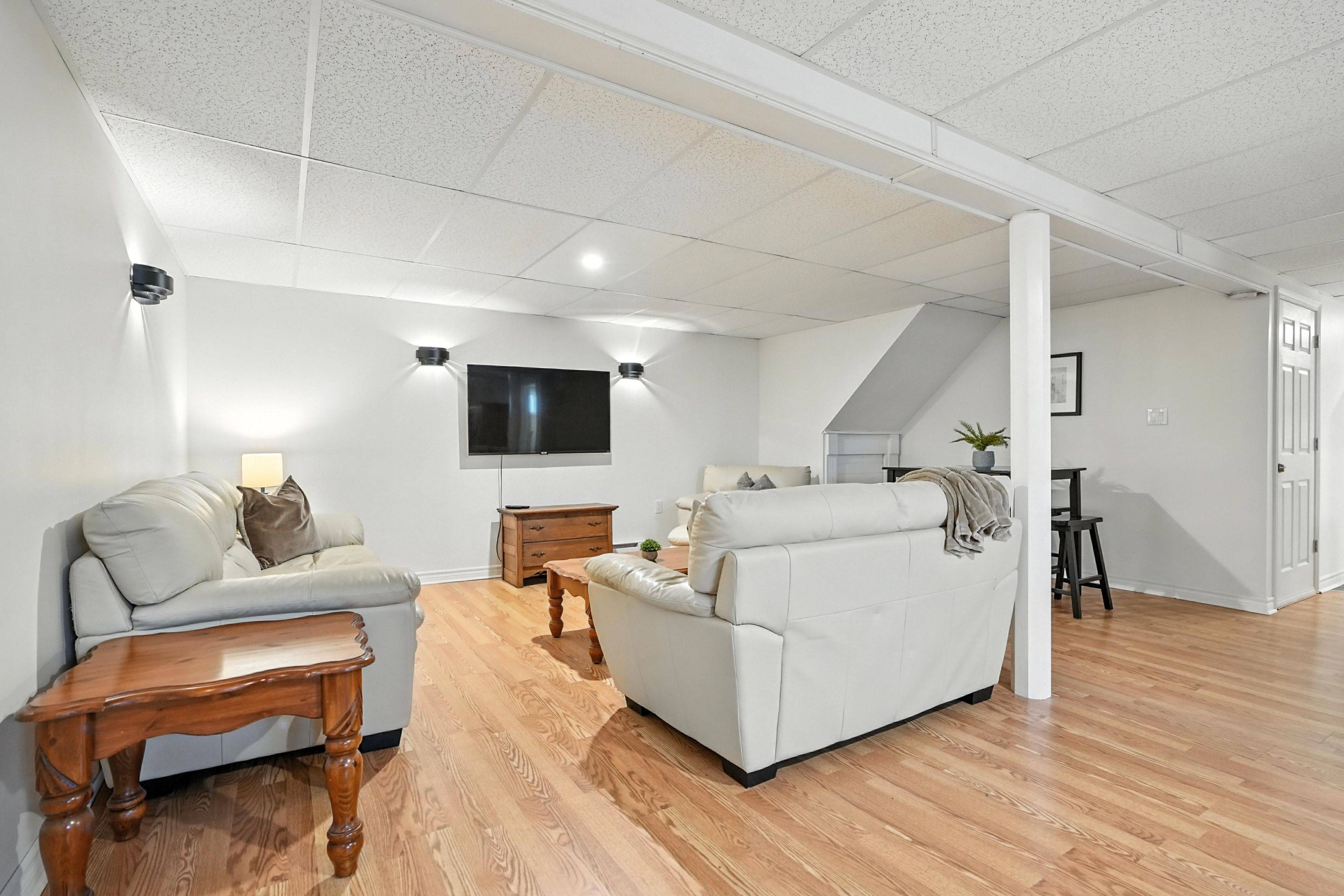 41 Market ST #Basement, Adjala-tosorontio, ON L0M 1M0