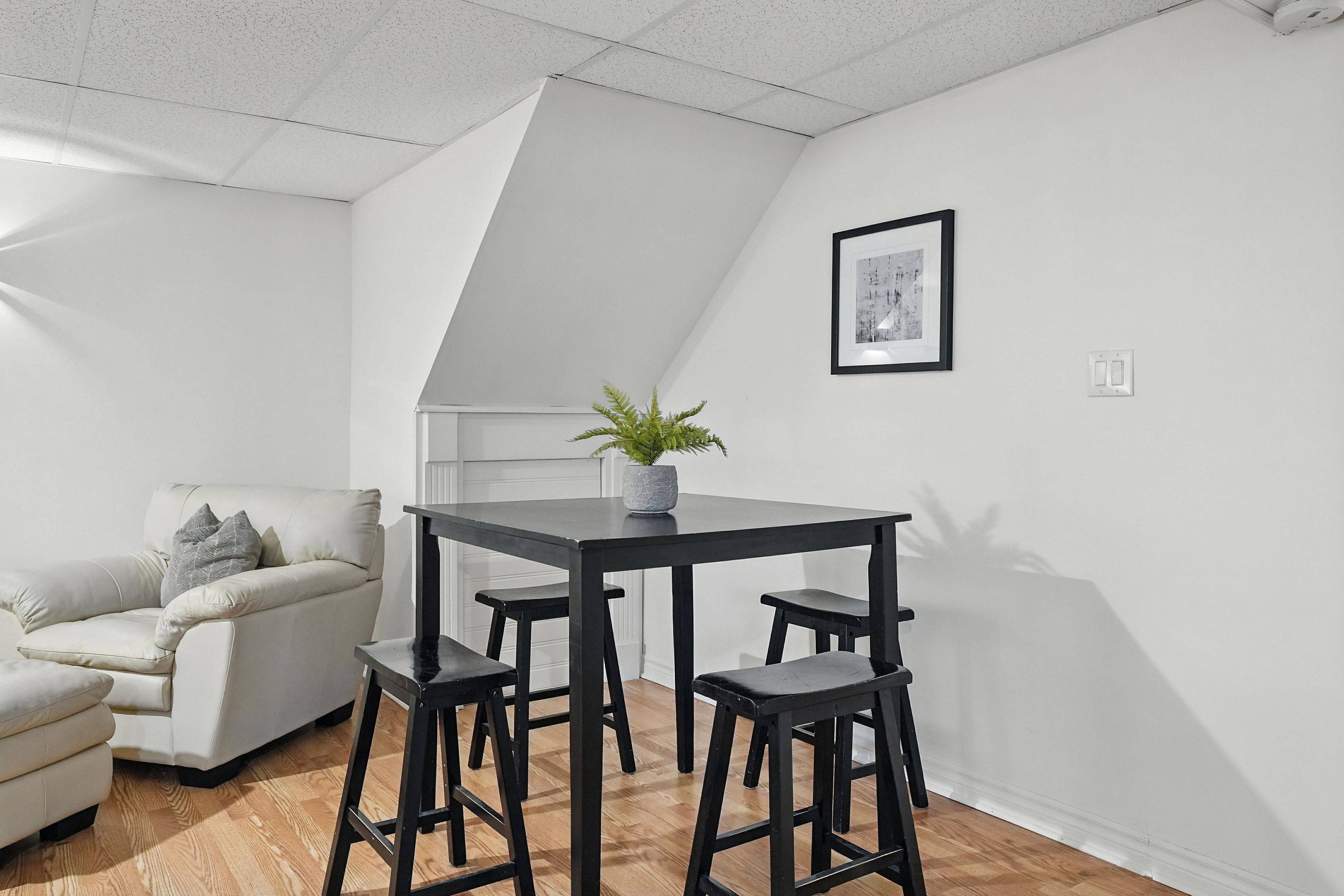 41 Market ST #Basement, Adjala-tosorontio, ON L0M 1M0