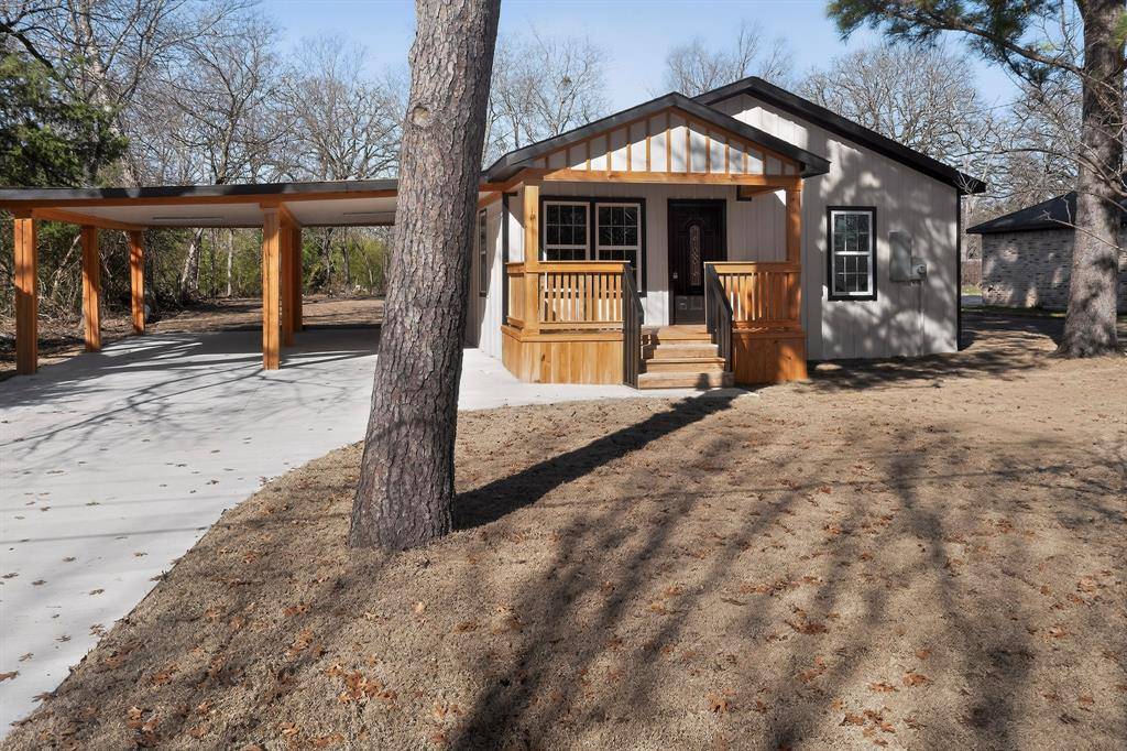 912 Netherland Drive, Seagoville, TX 75159