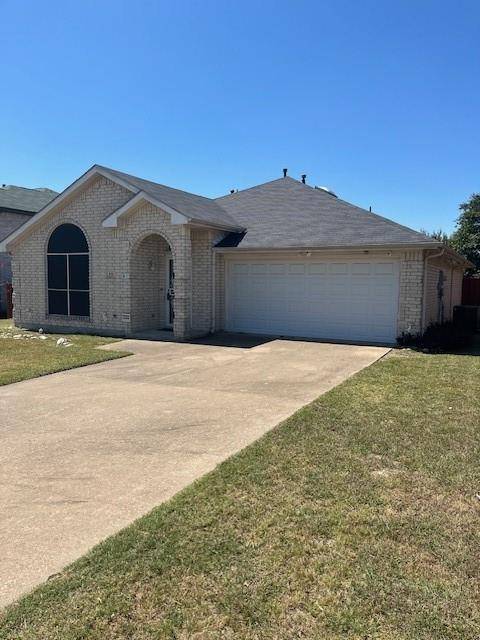 831 Parkside Drive, Cedar Hill, TX 75104