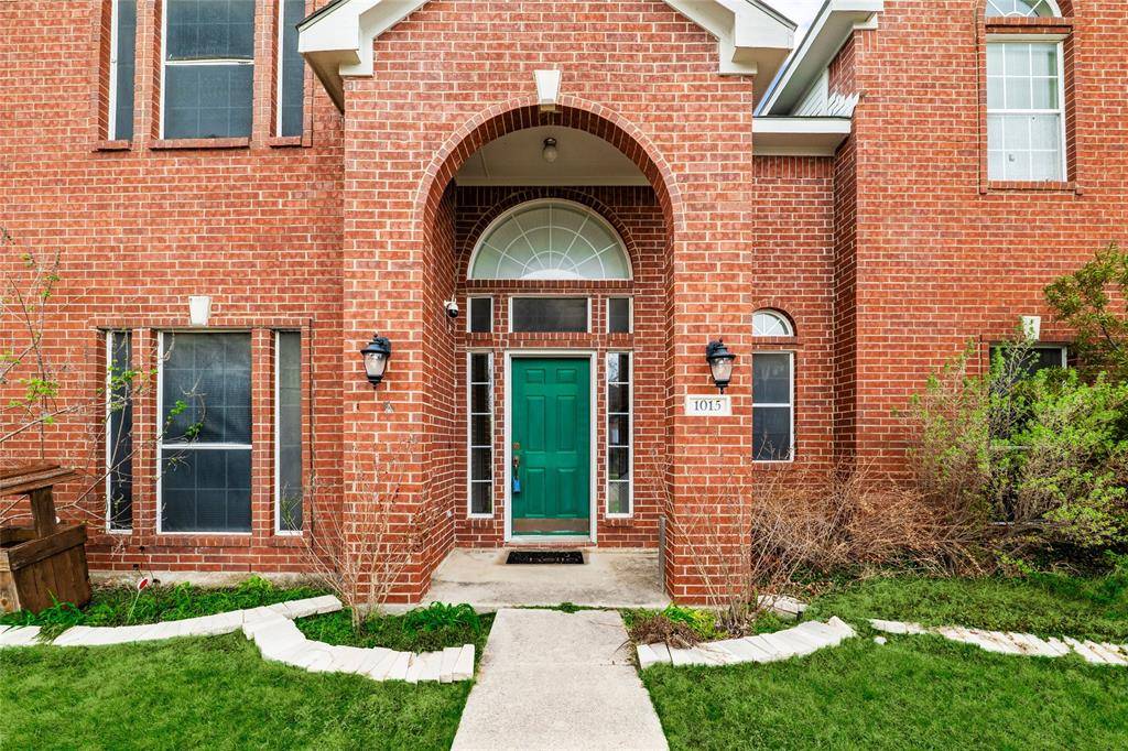 1015 Telluride Drive, Arlington, TX 76001