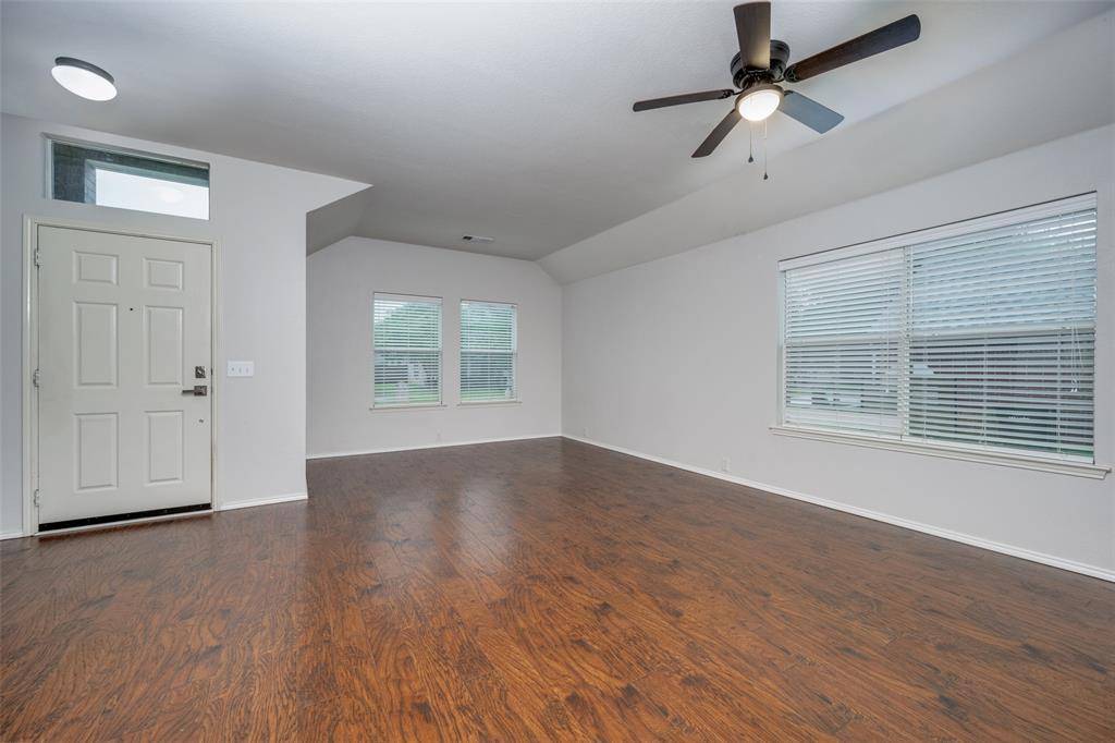 3901 Luck Hole Drive, Denton, TX 76210