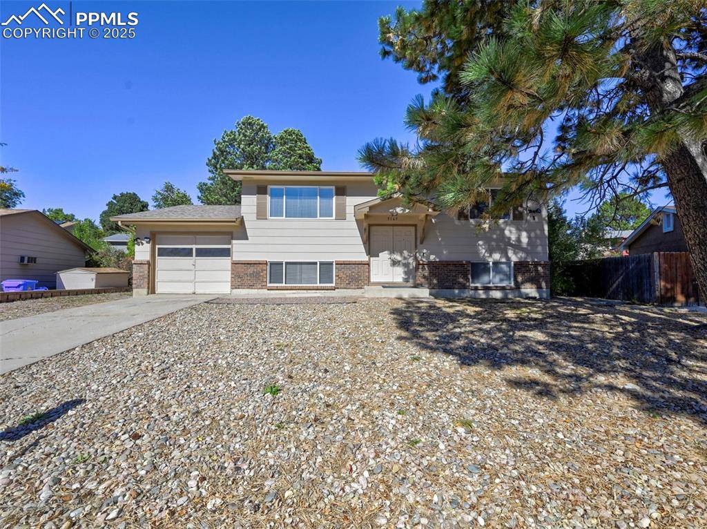 5165 Crestwood DR, Colorado Springs, CO 80918