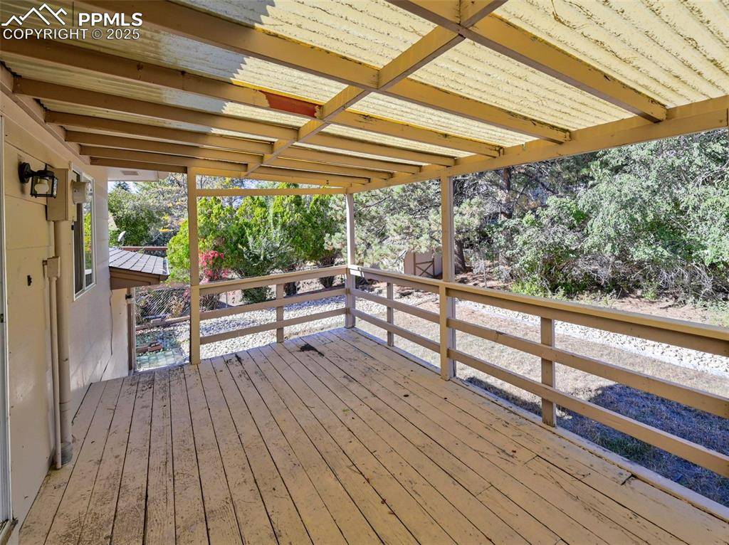 5165 Crestwood DR, Colorado Springs, CO 80918