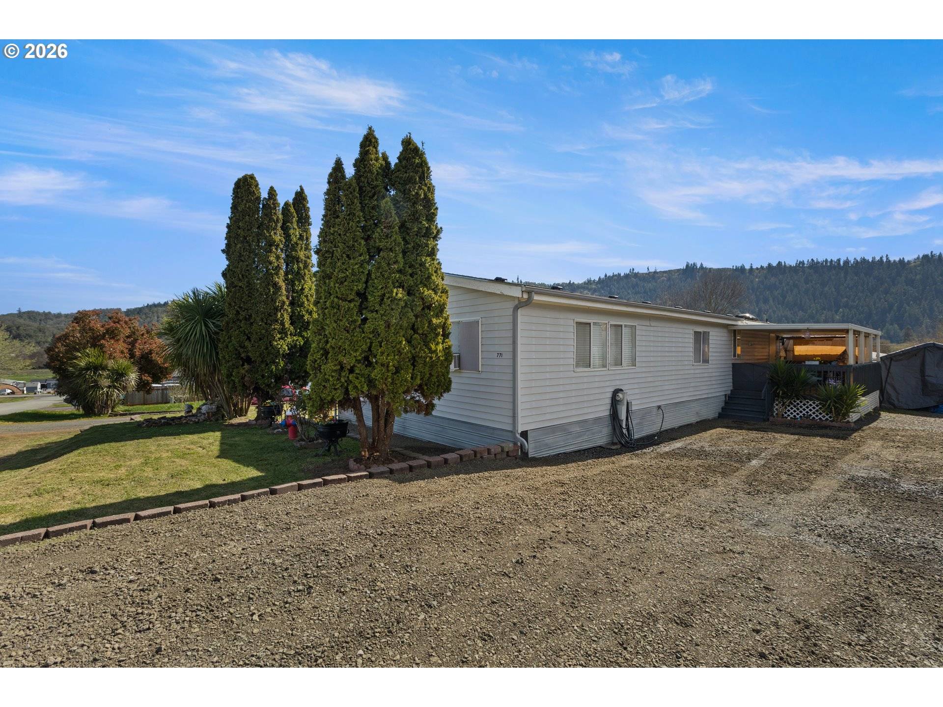 771 SE HALL ST, Winston, OR 97496