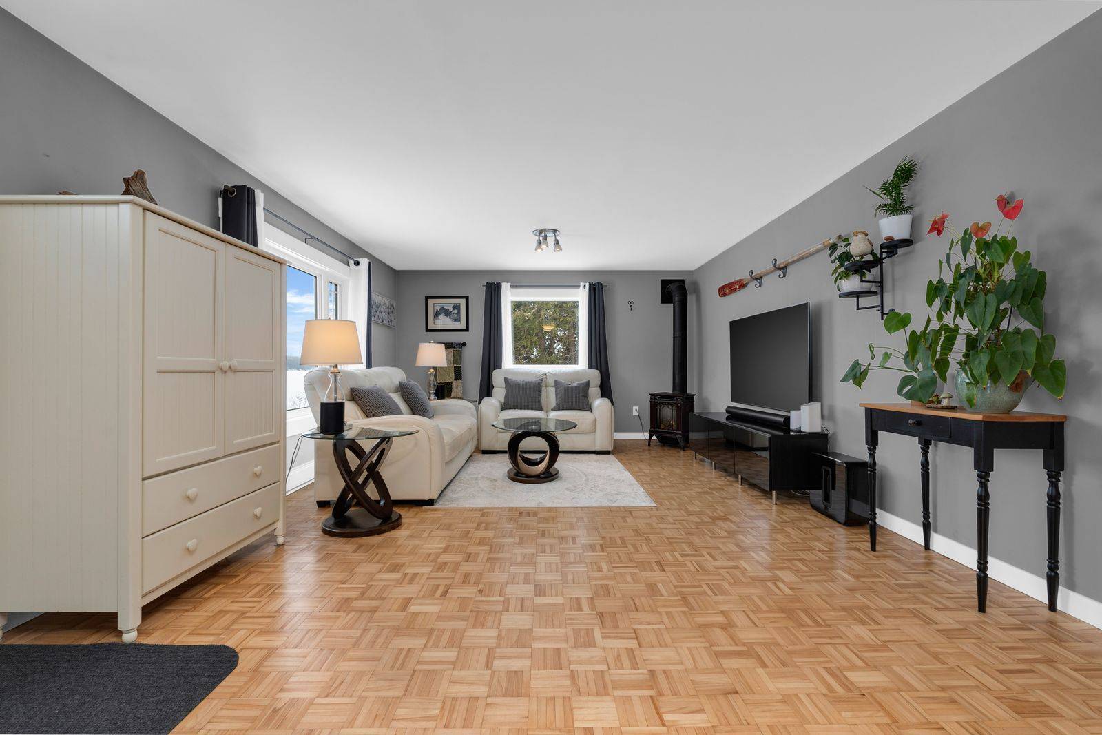 5724 & 1 Penetanguishene Road & Cedar Lane N/A, Springwater, ON L0L 1P0