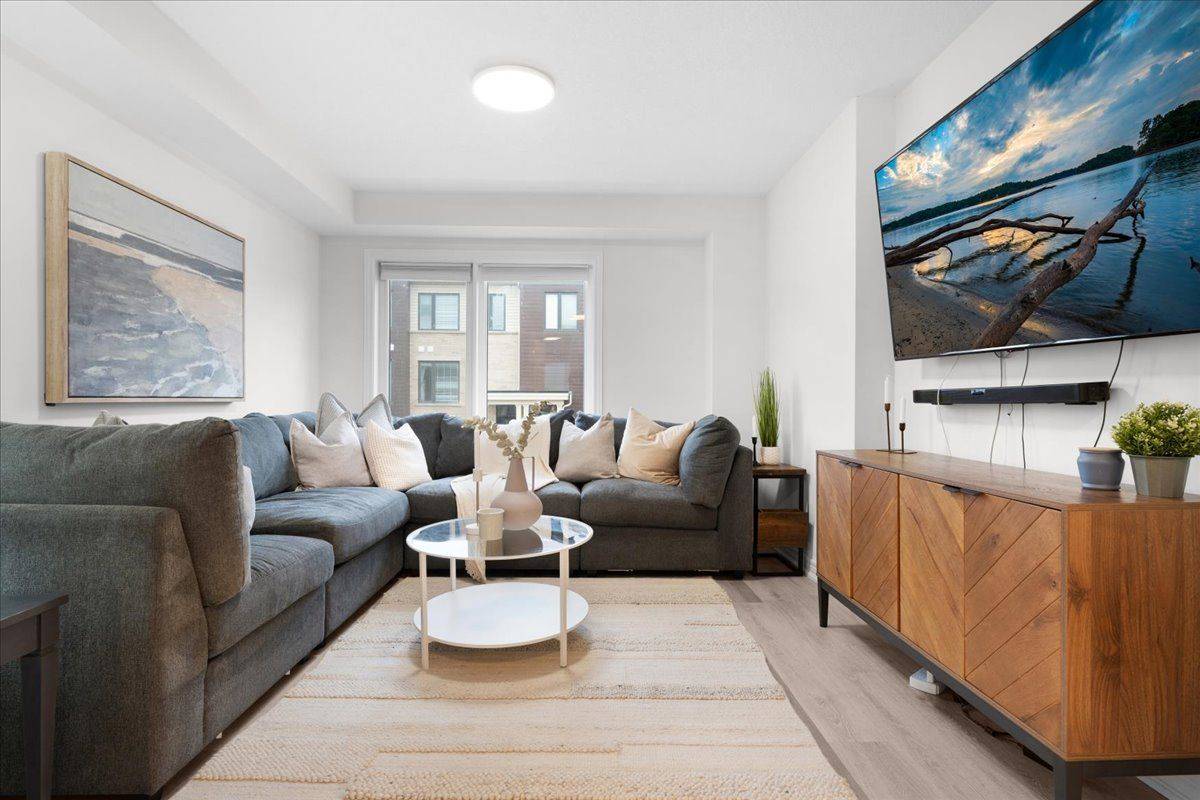39 Radison LN, Hamilton, ON L8H 0B5