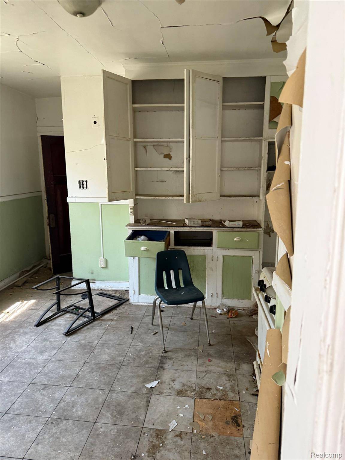 6015 Pennsylvania ST, Detroit, MI 48213