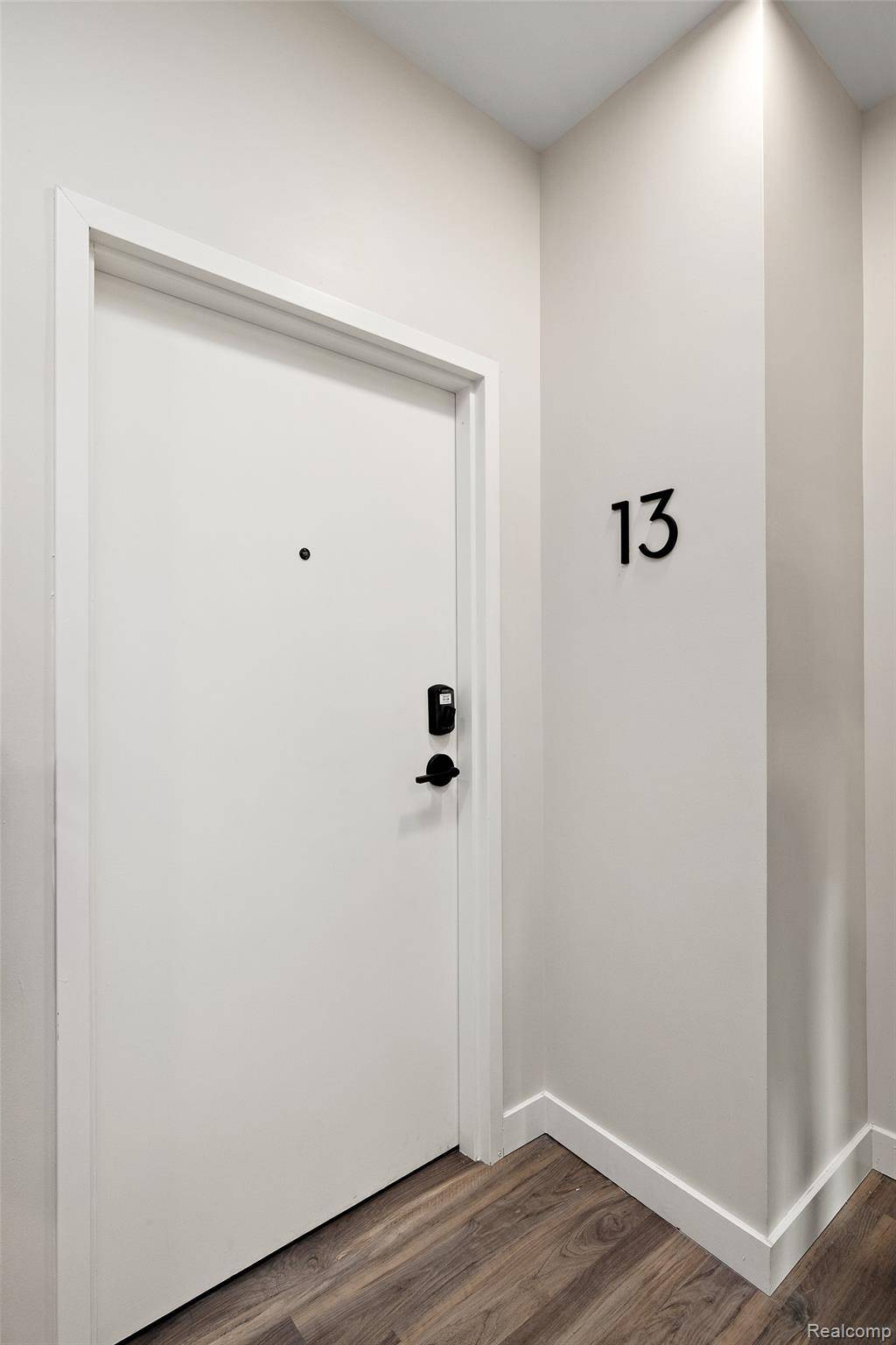 7631 E Lafayette #13, Detroit, MI 48214