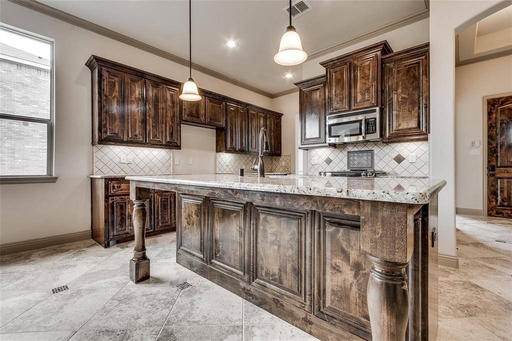 3009 Guadalupe Drive, Forney, TX 75126