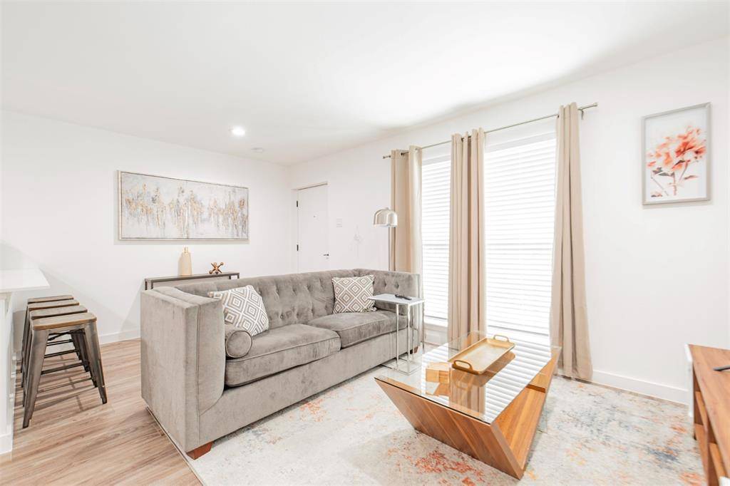 606 N Marsalis Avenue #112, Dallas, TX 75203