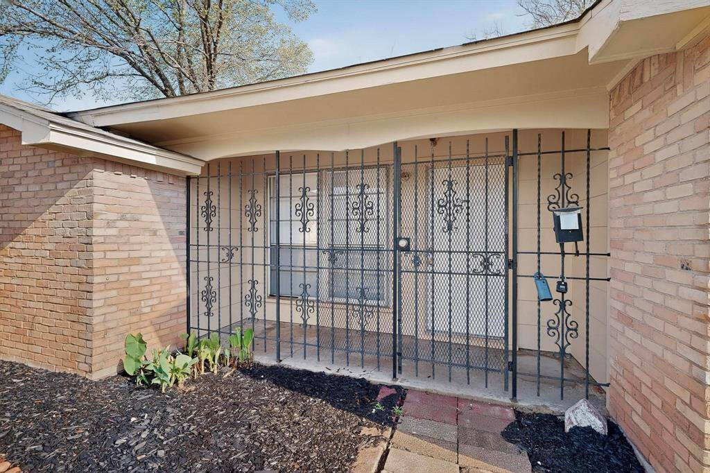 7919 Olusta Drive, Dallas, TX 75217