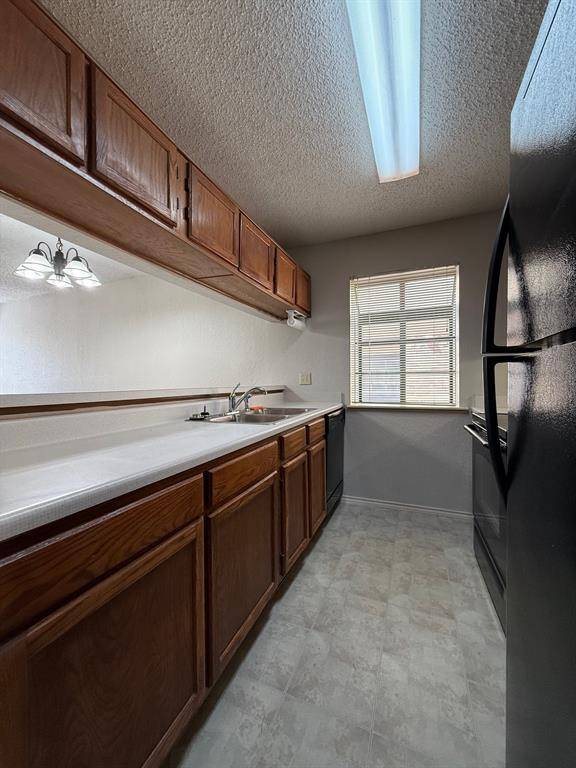 1723 Crest Grove Drive #120B, Arlington, TX 76012