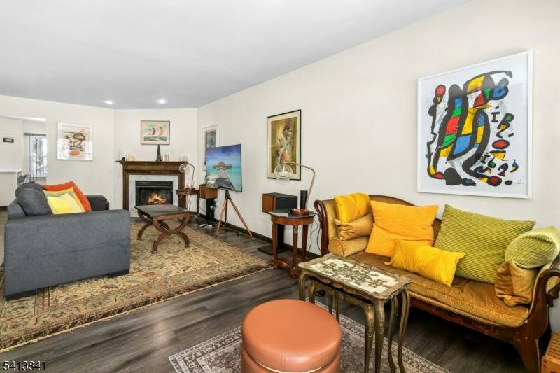 1168 LAKE AVE #6, Clark Twp., NJ 07066