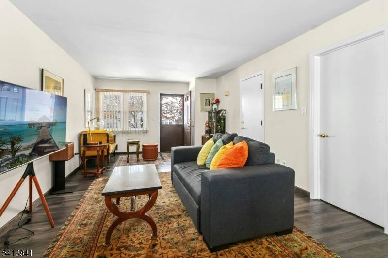 1168 LAKE AVE #6, Clark Twp., NJ 07066