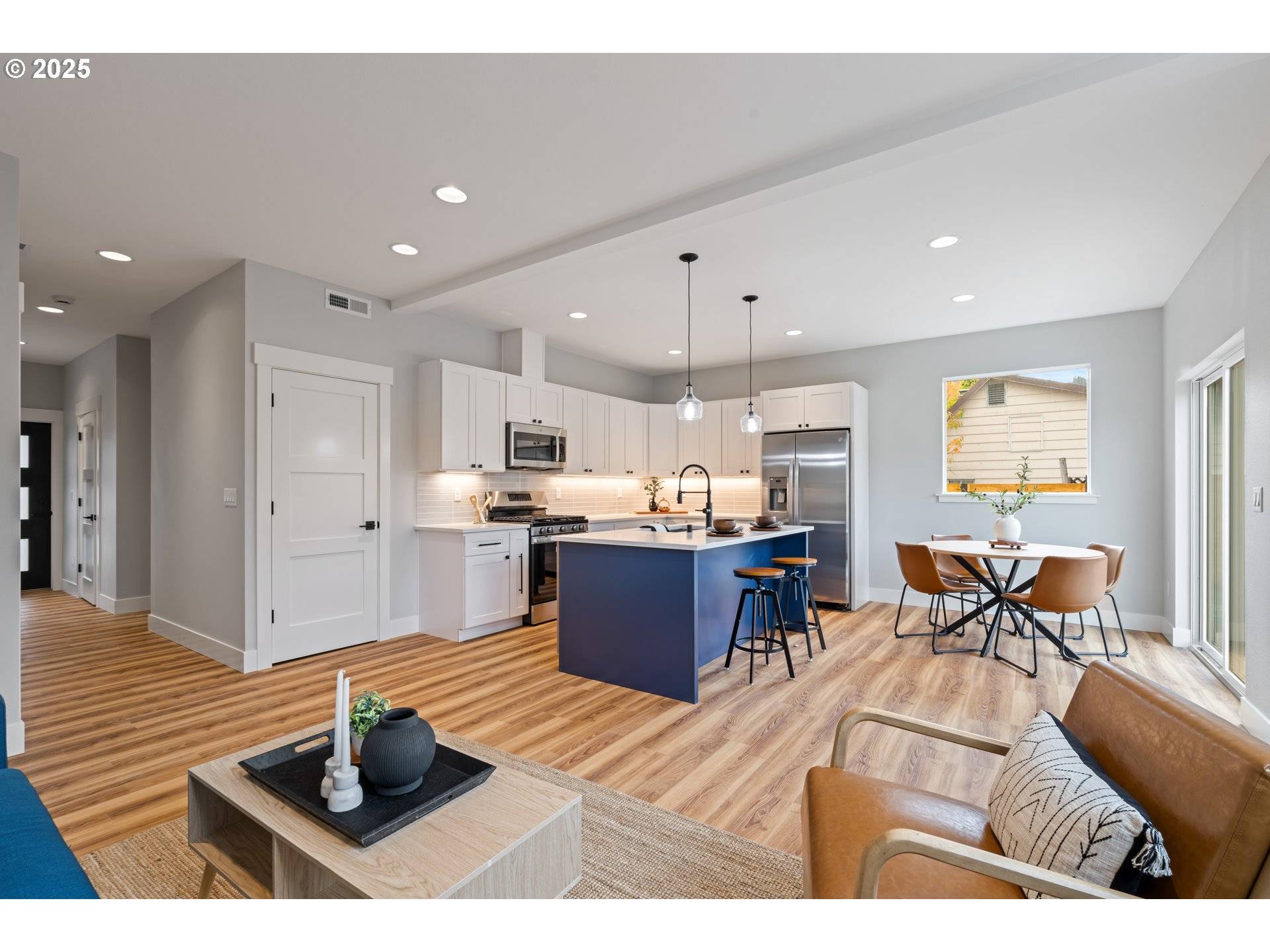 219 MAIN ST, White Salmon, WA 98672