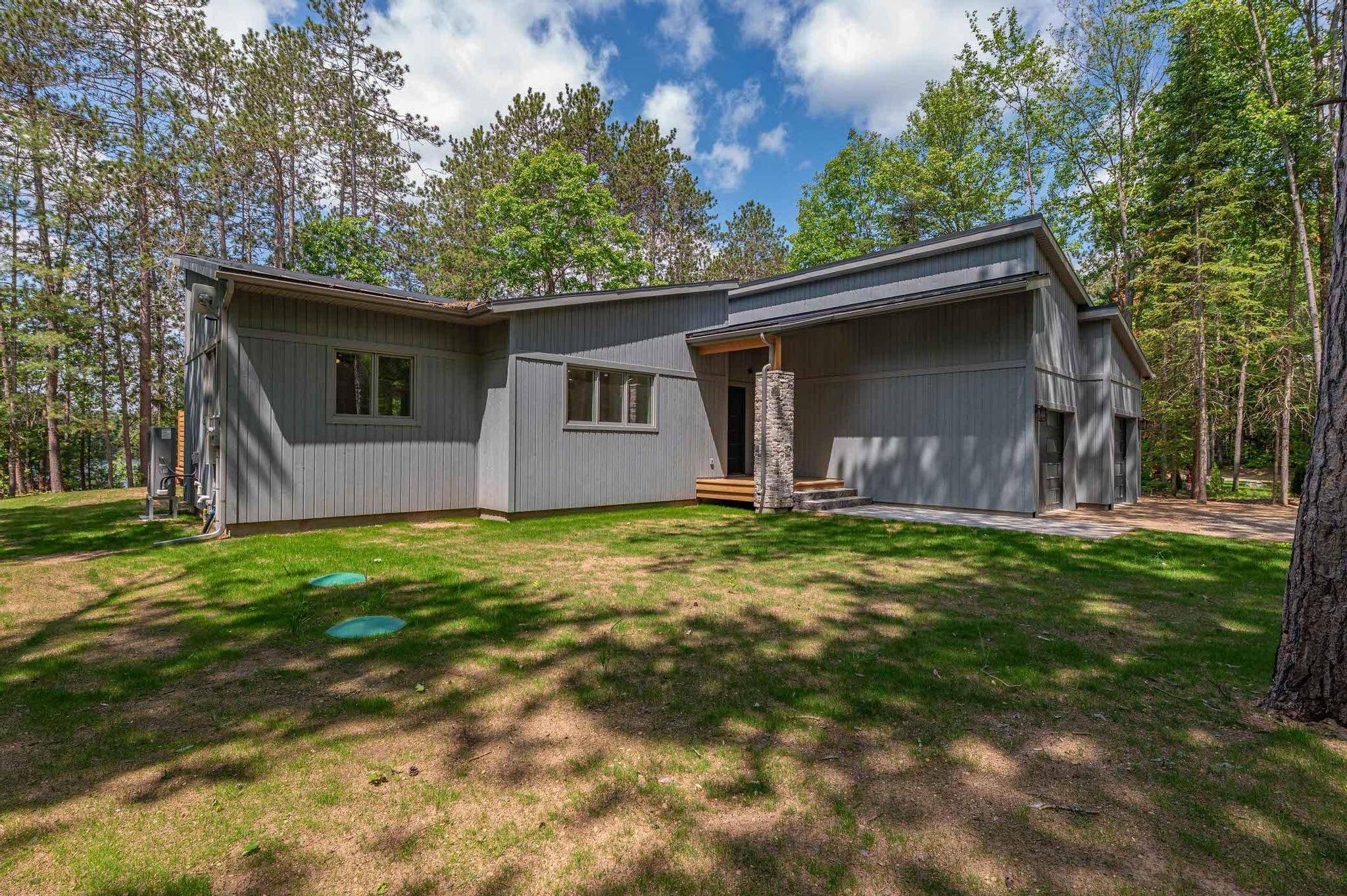 59 Ida Ho LN, Faraday, ON K0L 1C0