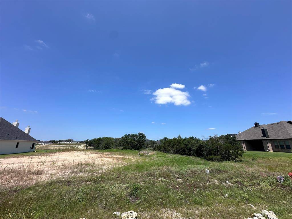 308 Slimp Bluff, Azle, TX 76020