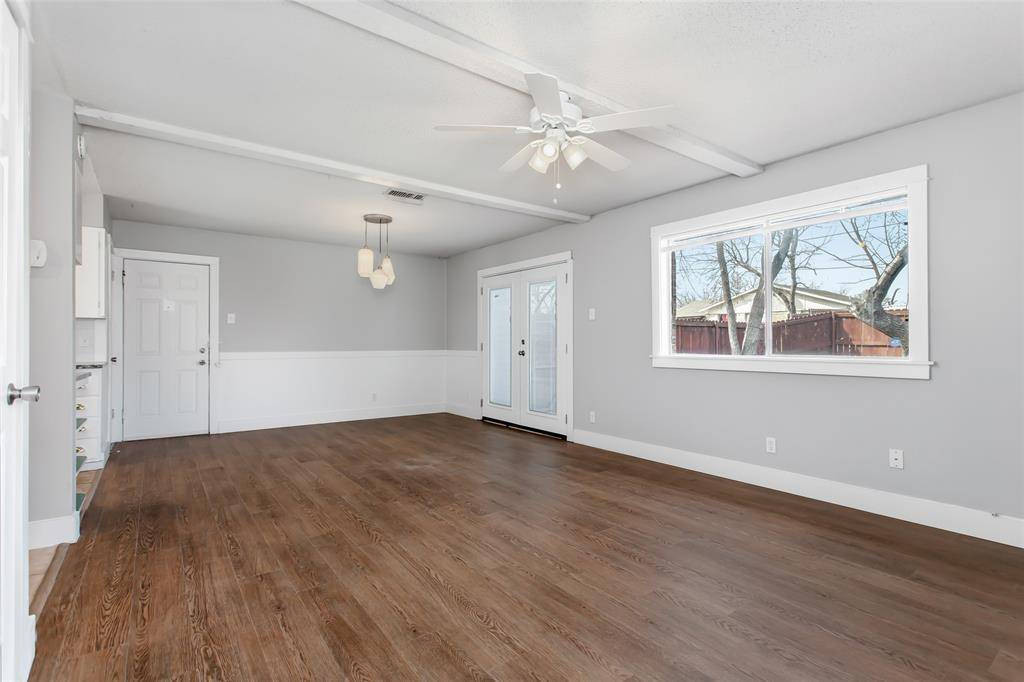 2121 Travis Drive, Carrollton, TX 75006