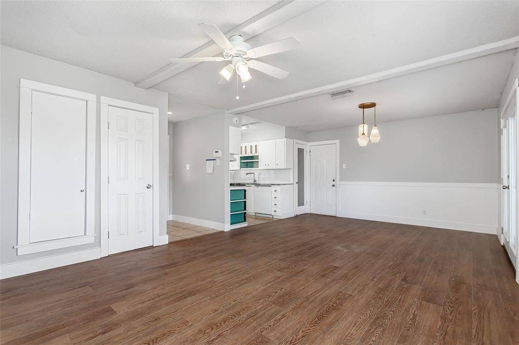 2121 Travis Drive, Carrollton, TX 75006