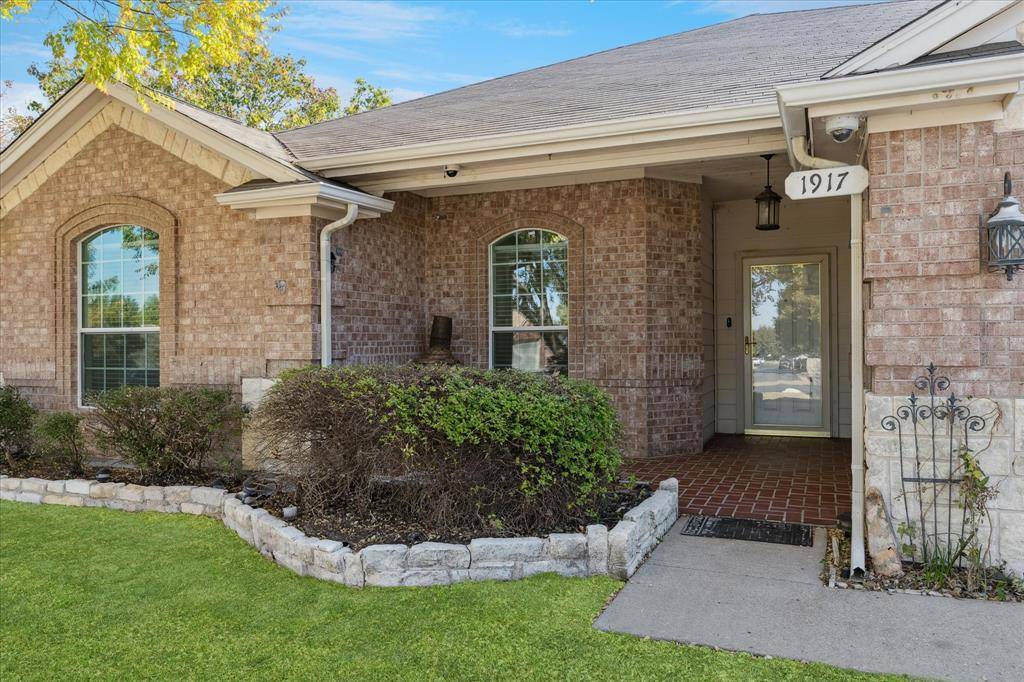 1917 Windowmere Trail, Weatherford, TX 76085