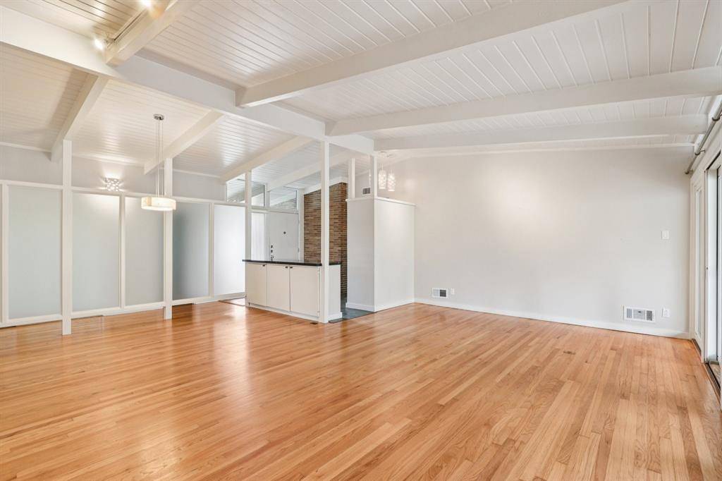 524 N Manus Drive, Dallas, TX 75224