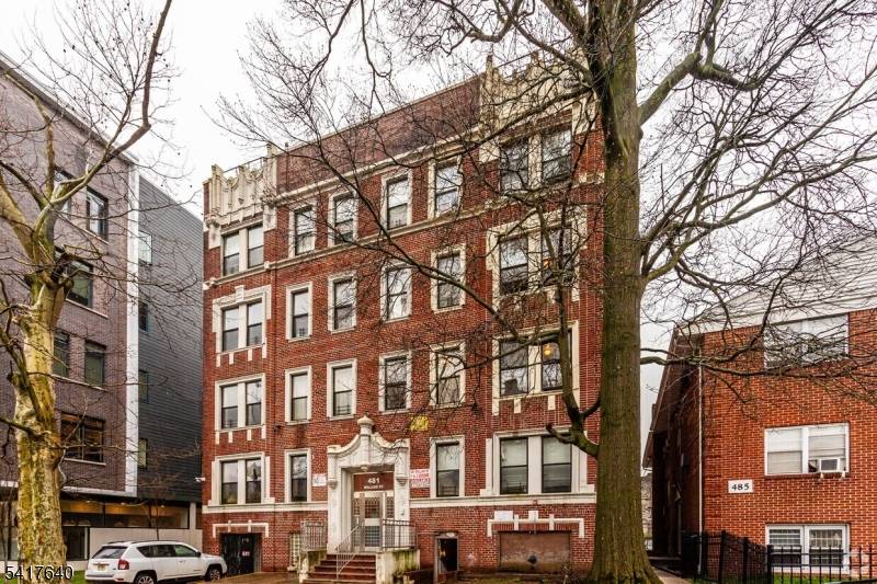 481 William St, East Orange City, NJ 07017