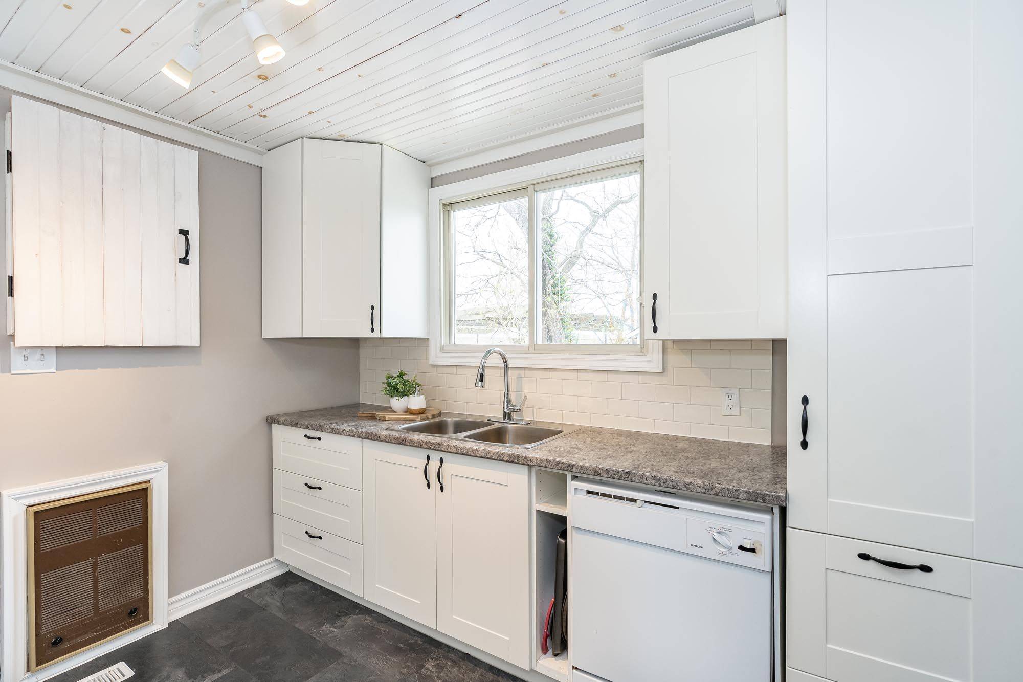 258 Patterson BLVD, Tay, ON L0K 1R0
