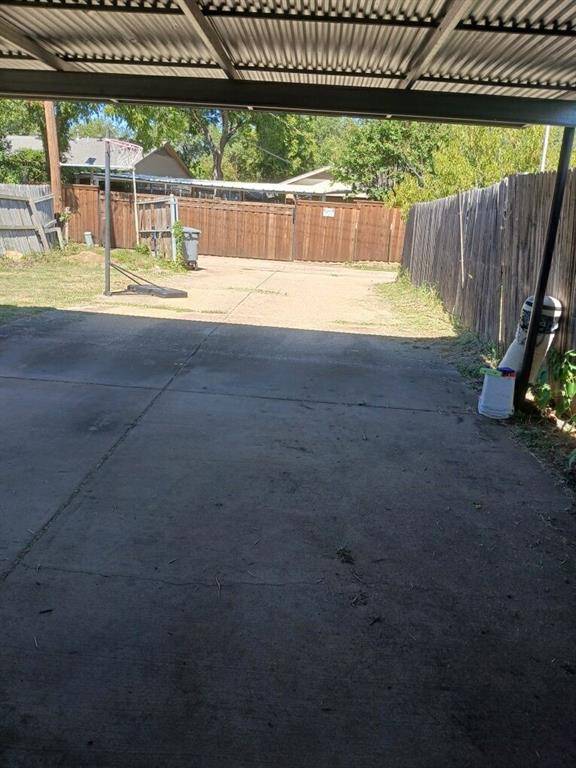 11231 Pelican Drive, Dallas, TX 75238