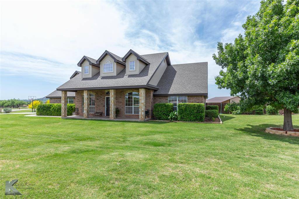 102 Wait Station Avenue, Tuscola, TX 79562