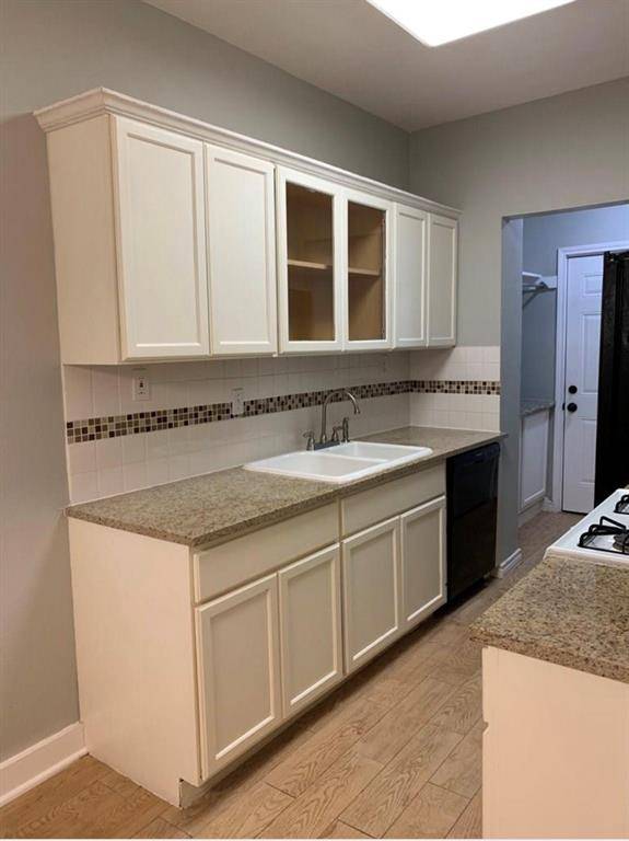 200 E 12th Street, Dallas, TX 75203