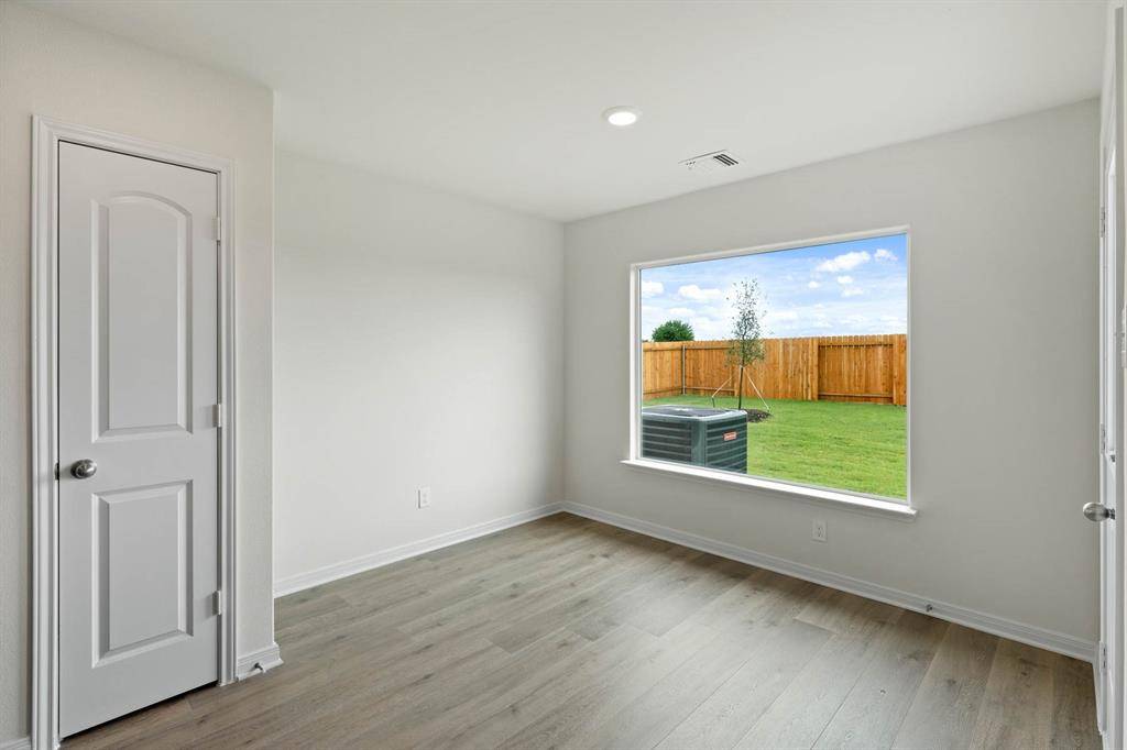 13429 Hang Fire Lane, Cresson, TX 76035