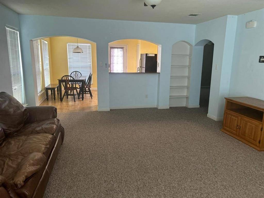 4113 Mcfarland Drive, College Station, TX 77845