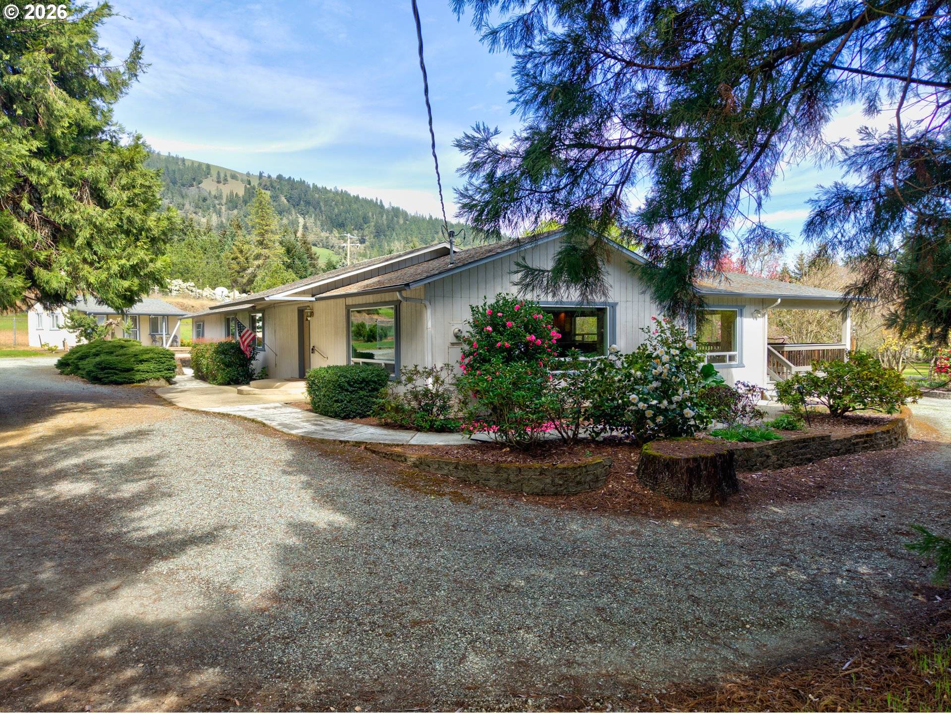 128 MARKET LN, Myrtle Creek, OR 97457