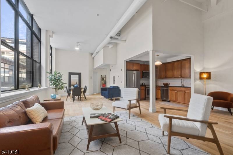 300 Communipaw Ave #154, Jersey City, NJ 07304