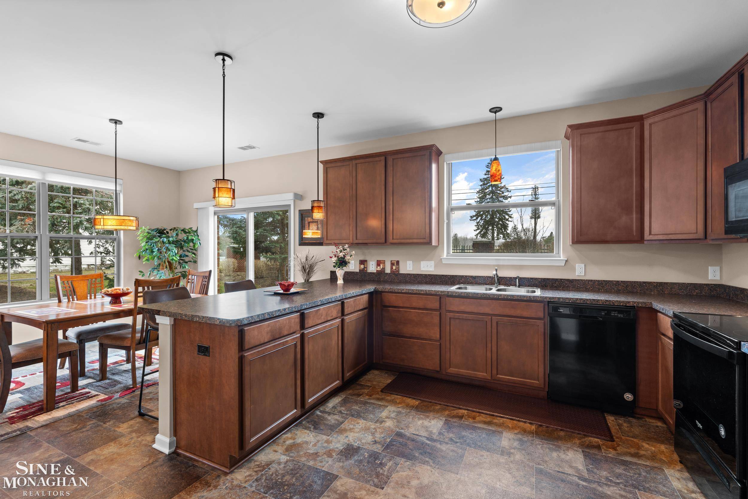 49111 Charnwood DR, Macomb Twp, MI 48042