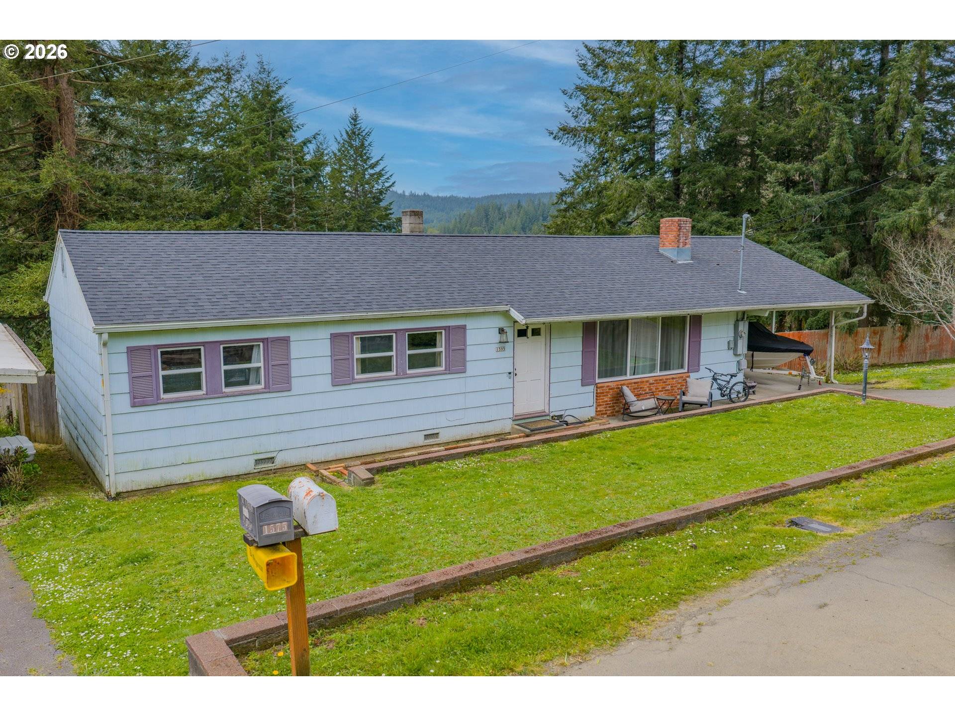 1595 N Henry ST, Coquille, OR 97423
