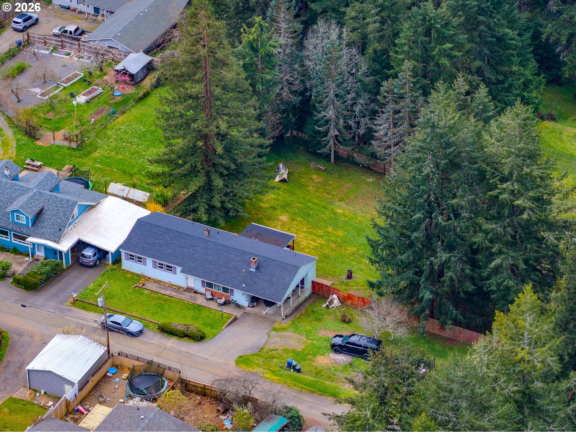 1595 N Henry ST, Coquille, OR 97423