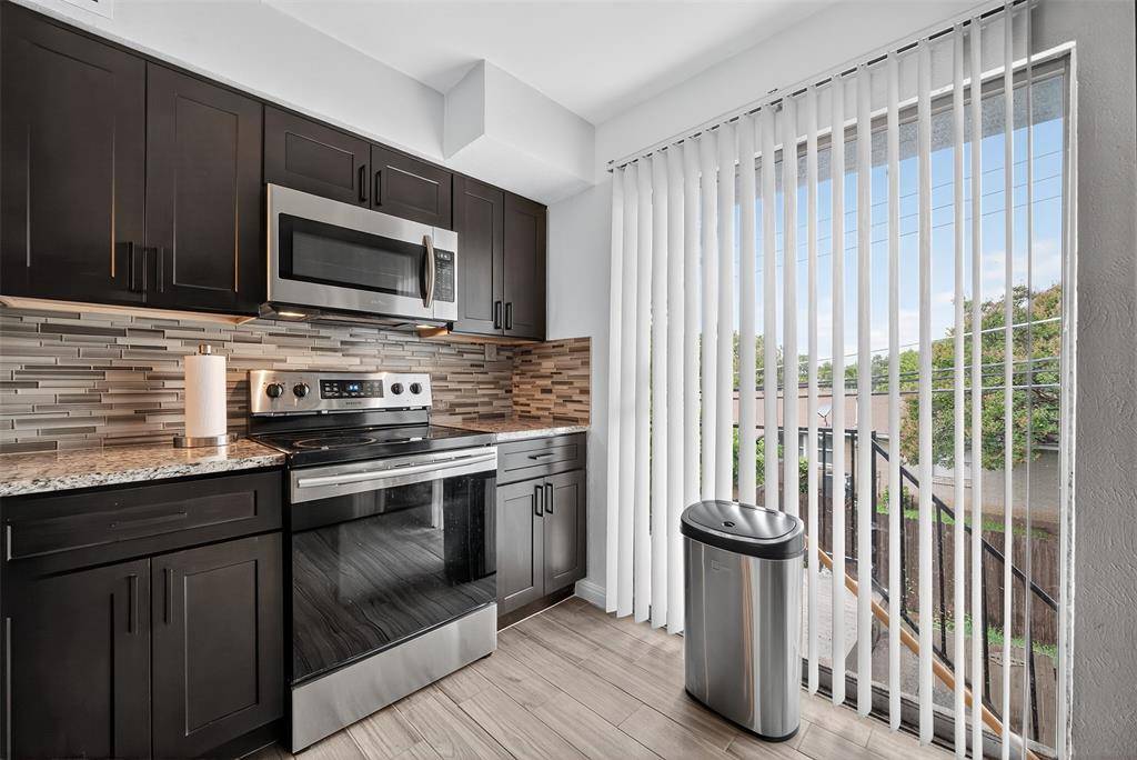 3609 Parkridge Drive #204, Dallas, TX 75234