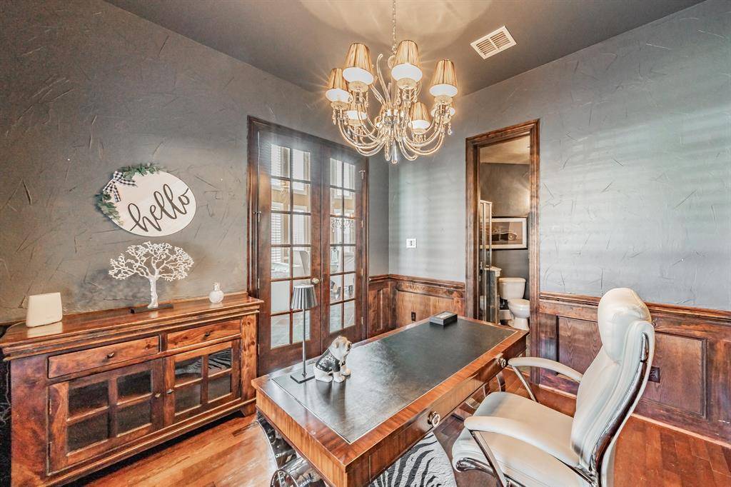 3909 Aquatic Drive, Carrollton, TX 75007